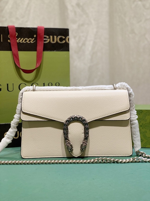 Gucci Handbags 825